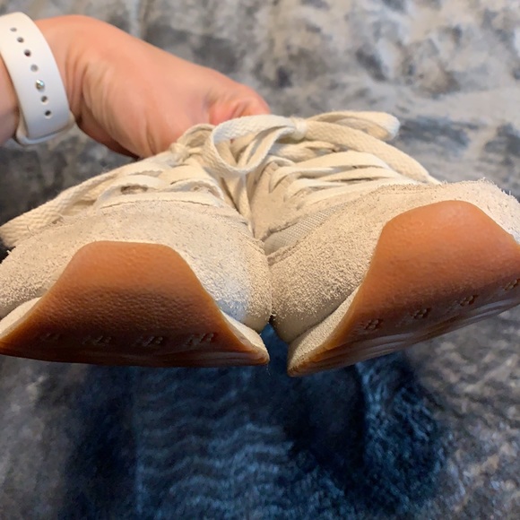 New Balance white and gold sneakers - Picture 5 of 6